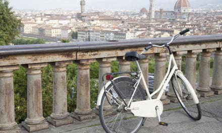 TOUR  DE  BICICLETA